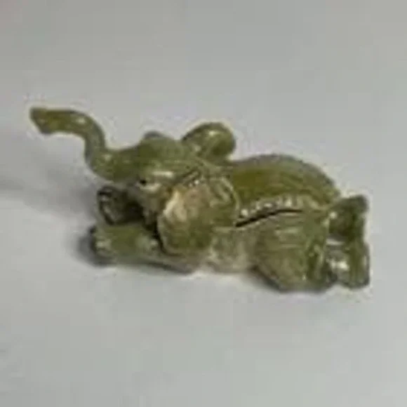 Enamel Elephant Green Gold Trunk Up Jeweled TRINKET BOX Jewelry Pills Rings 3.5