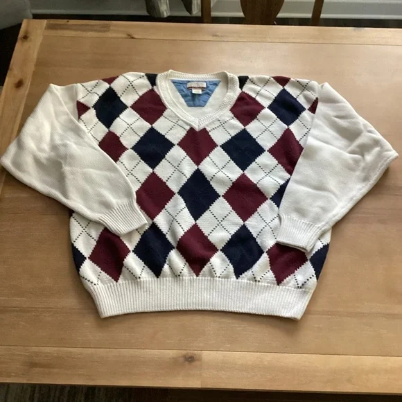 Jos. A. Bank Joe's Sport Argyle V-Neck Sweater - Cream & Burgundy -cotton XL