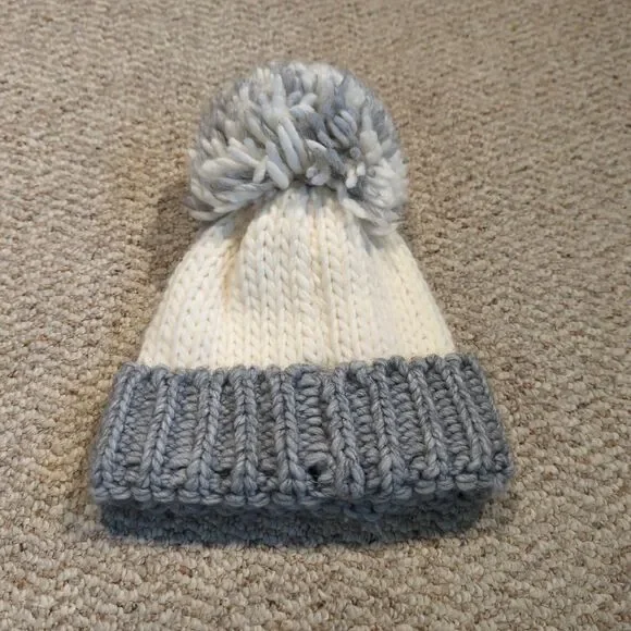 Gelso Bianco Winter Hat Beige Gray Wool Alpaca Blend Pom Pom Winter Snow