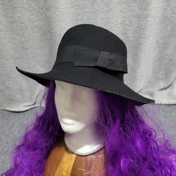 Vintage Y2K Banana Republic 100% wool black hat felted bow‎ detail goth chic