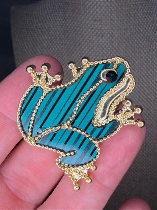 Gold-Trim Turquoise Striped Frog Pin