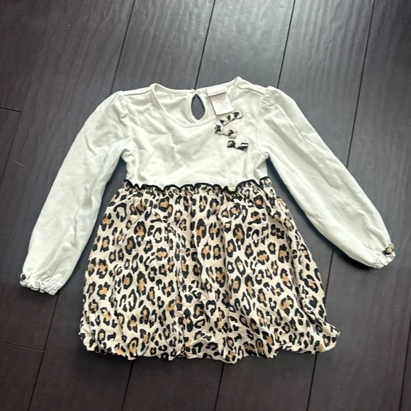 Maggie & Zoe Leopard print long sleeve dress 3T EUC