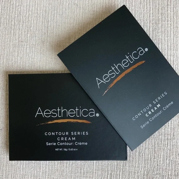 NIB Aesthetica contour series palette with instruction booklet