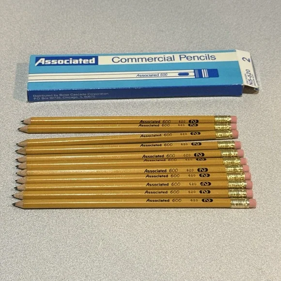 Vintage‎ Pencils Associated (11) 600 N5-620 medium soft pencils original Box #2