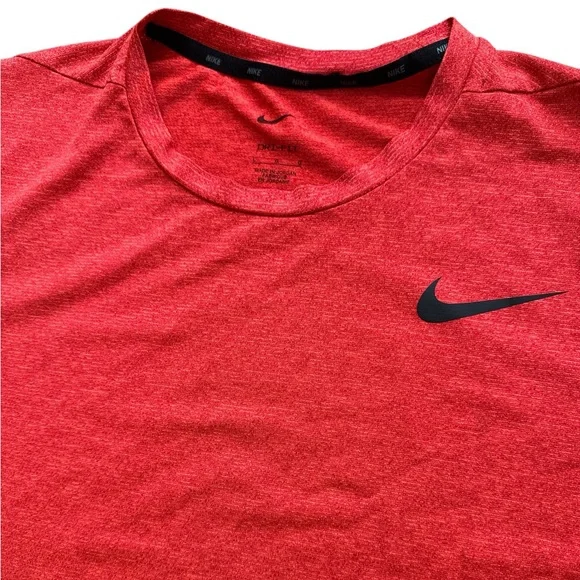Nike Dri-Fit Red Men’s T-Shirt Size Large Nike Logo Basic Tee‎ Stretch Swoosh