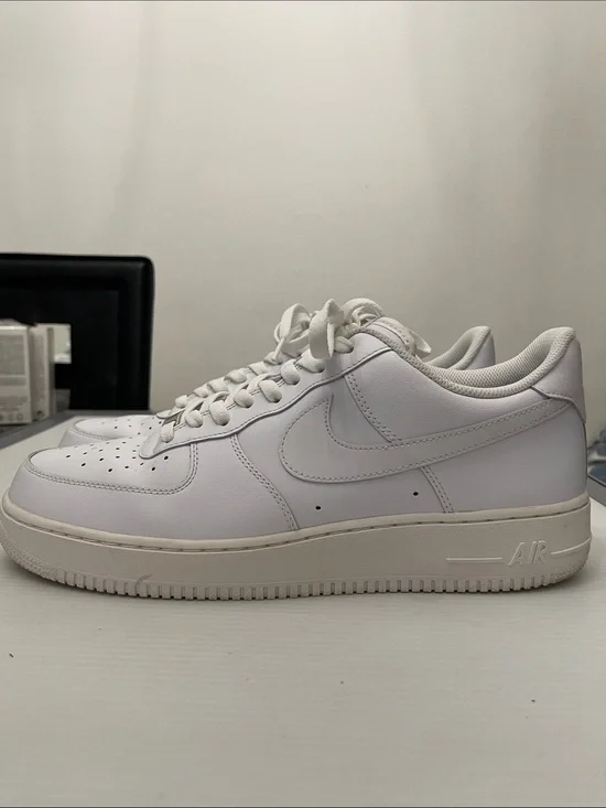 NIKE AIR FORCE 1 SNEAKERS MENS SIZE 13