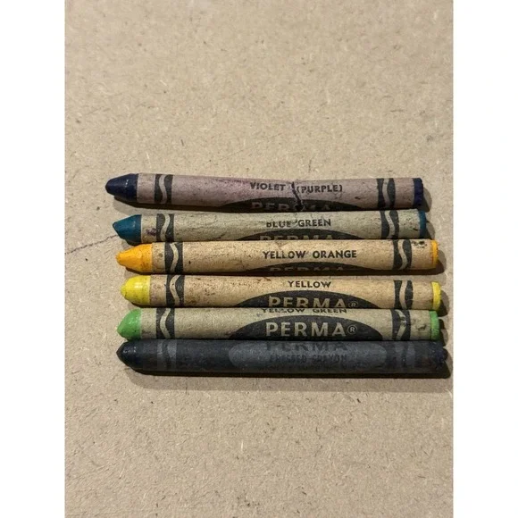 Vtg 6 Perma pressed crayons Binney & Smith Violet Blue Green Yellow Green Y-G