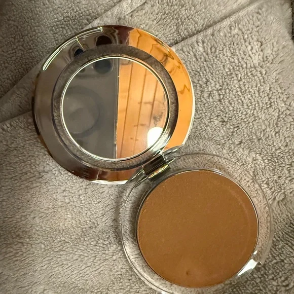 PUR Skin Perfecting Mineral Glow Bronzing Powder