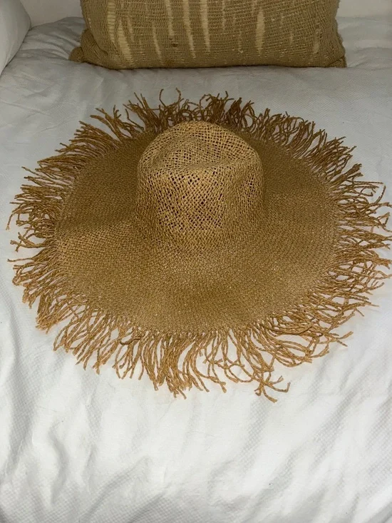 H&M NEW straw fringe trim wide brimmed Sun beach pool hat