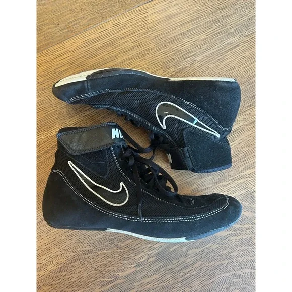 Nike Men's Wrestling Shoes – Size 8.5‎ – Black