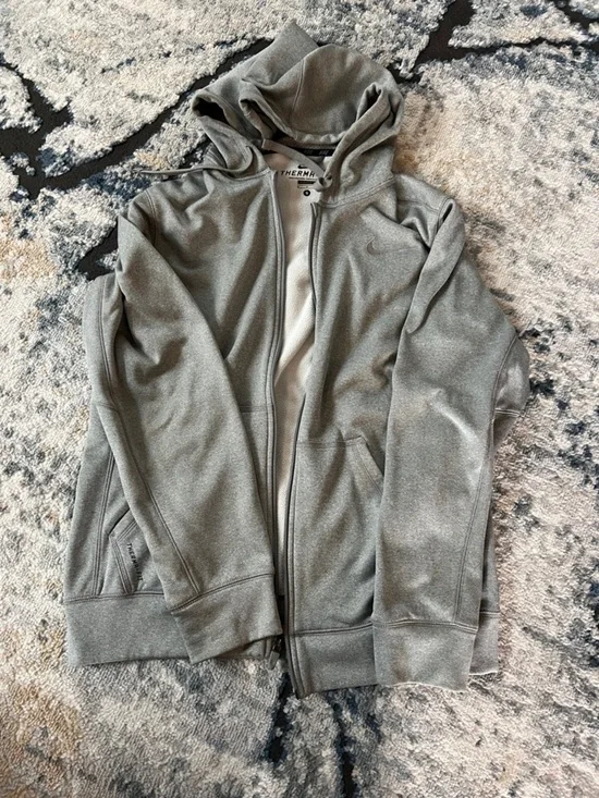 Nike Therma-FIT Grey Zip Hoodie – Size Small