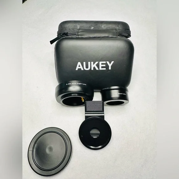 Aukey 2-in-1 lens set for mobile phones‎