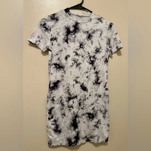 SHEIN Tie-Dye Short Sleeve Dress