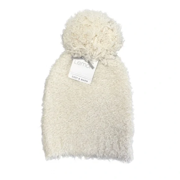 NWT Lemon Ecru Cozy & Warm Fuzzy Pom Beanie Hat – Cream/Ivory One Size