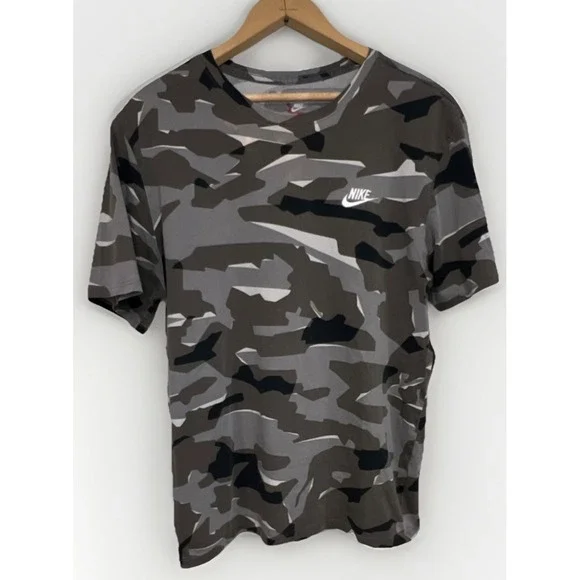 Nike Men's Camouflage Short Sleeve T-Shirt Camo-Gray Size LARGE ( AJ6631-012)