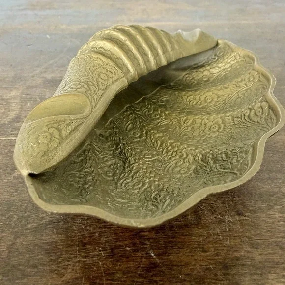 Vintage Brass Sea Shell Footed Tray Ashtray Jewelry Trinket Dish Made Pakistan