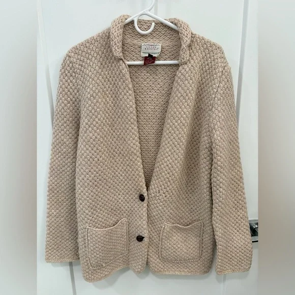 Vintage 1980s Hong Kong 100% Wool Susan Bristol Cardigan Size Small