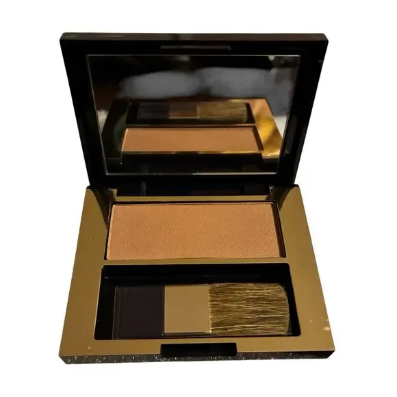 New Estee Lauder Bronze Goddess Powder Bronzer. 01 Light.