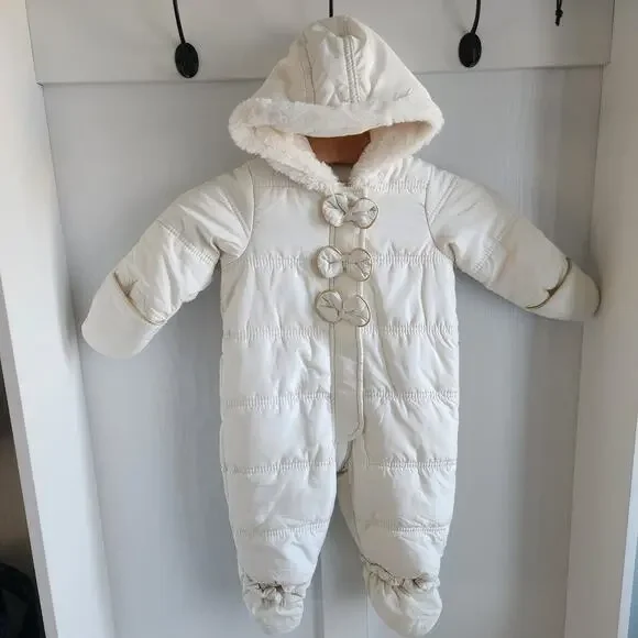 First Impressions Baby Girl Ivory White Puffer Bow Hooded Snowsuit 6-9 month NWT