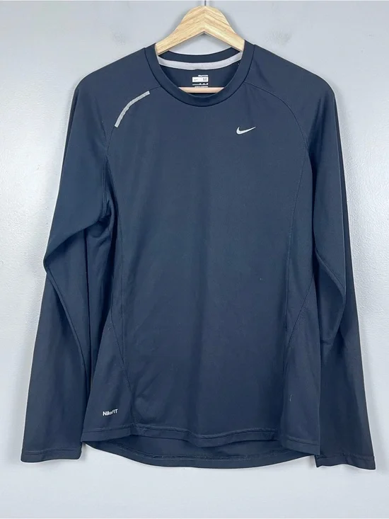 Nike FIt Dry Men's Black Long Sleeve Performance Training Shirt Size M; Running
