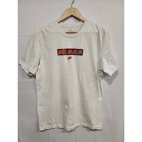 The Nike Tee Unisex‎ Size M, Offwhite Short Sleeve 