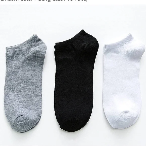 12 pairs of low-cut socks, white, black, and gray