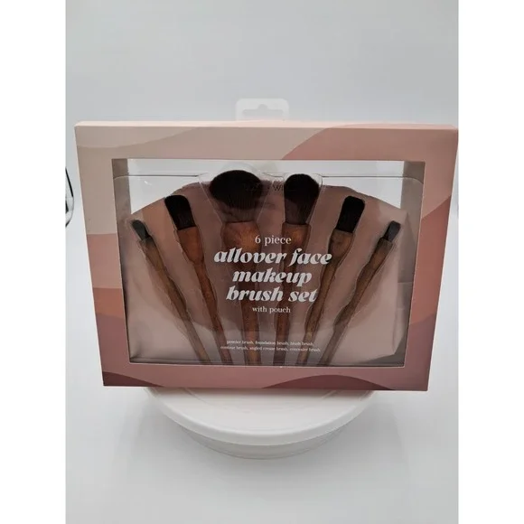 Luxe + Willow 6 Piece All Over Makeup Brush‎ Set & Makeup Carrying Case