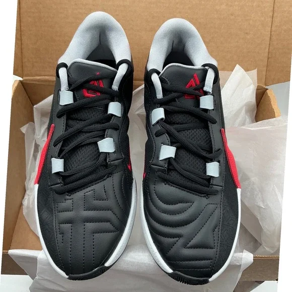 Nike Air Giannis Immortality 3 Black University Red DX4985-004 Mens 9.5 Sneaker
