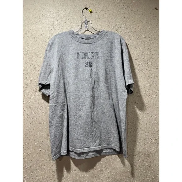 Nike Hoops Basketball Graphic T-Shirt Mens Medium Gray Short Sleeve Swoosh Logo