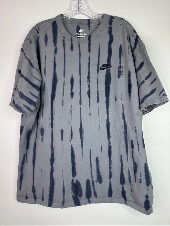 Nike Premium Essentials Loose Fit Gray Tie Dye Tshirt Size Large