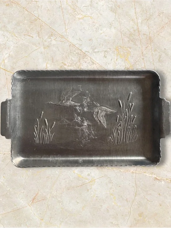 Vintag Metal Serving Tray Duck Hunting