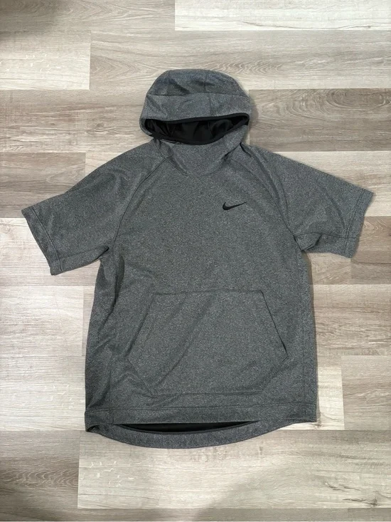 Nike men’s Short-Sleeve Performance Hooded Pullover - Gray