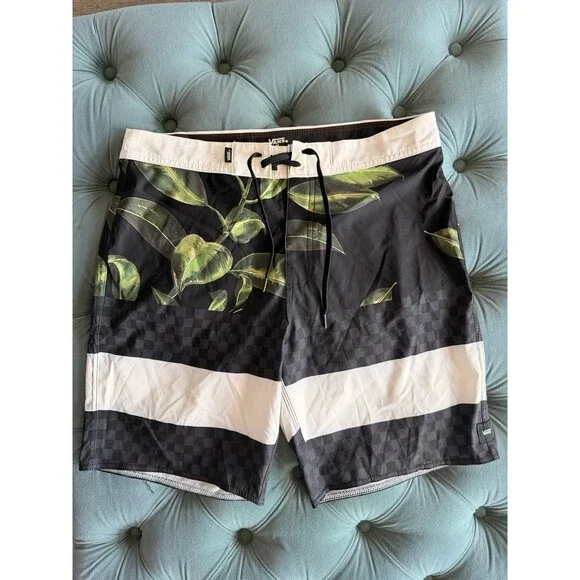 Vans Mens Off The Wall Voyage Trunk Board Shorts Black Men Size 32
