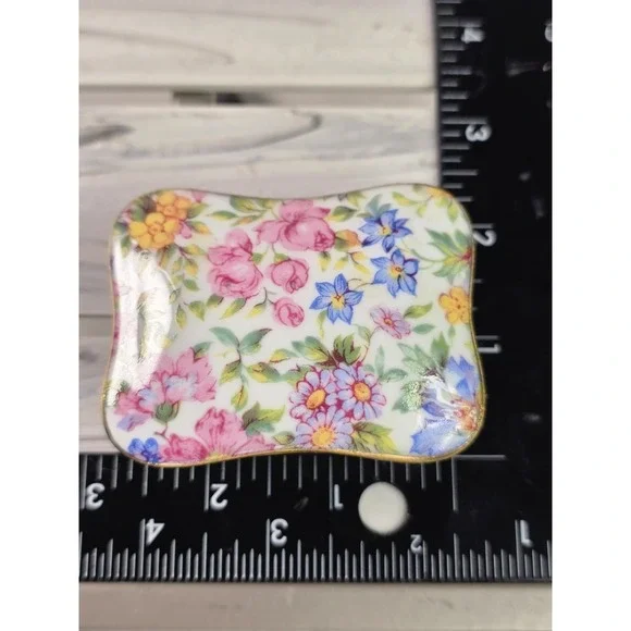 Vintage - KALDUN & BOGLE - Ceramic Floral Trinket Box , Chintz Collectable, Gift