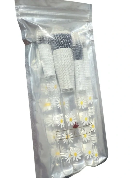 F.A.R.A.H 4pc Complete Face Set - Daisy NEW Floral Daisy Makeup Brush Set