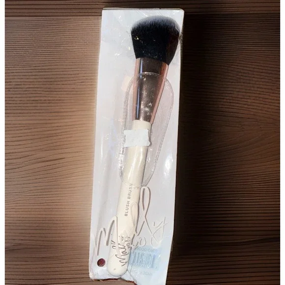 Mally‎ XO Angled Blush Brush New In Bag Ivory/Gold