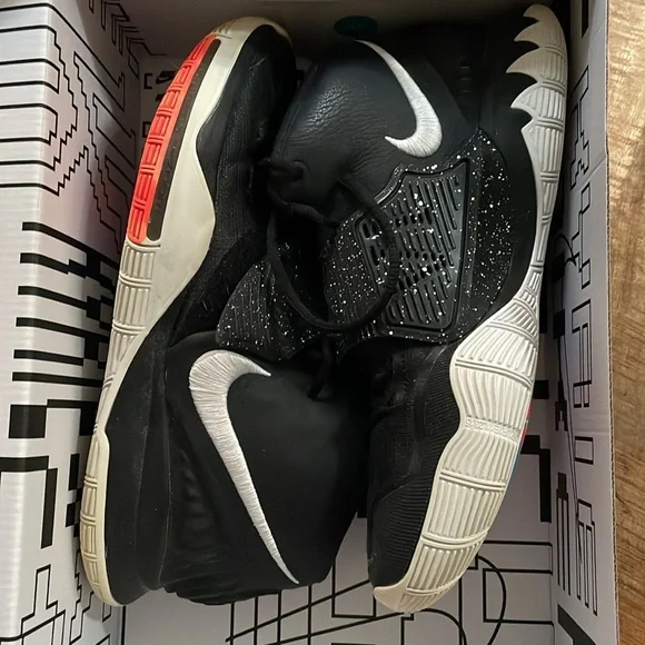 NIKE Kyrie 6‎ Jet Black White BQ 4630 001 Men's Basketball Shoe 10