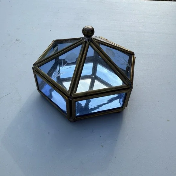Brass Etched Glass Tabletop Trinket Box Display Case Via‎ Vermont Mexico