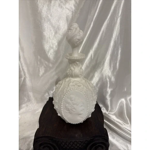 Vntg Fostoria Jenny Lind VANITY DECANTER 11