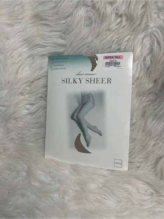 New VTG JC Penney Silky Sheer Pantyhose in Sand shade. Top control SZ Queen tall