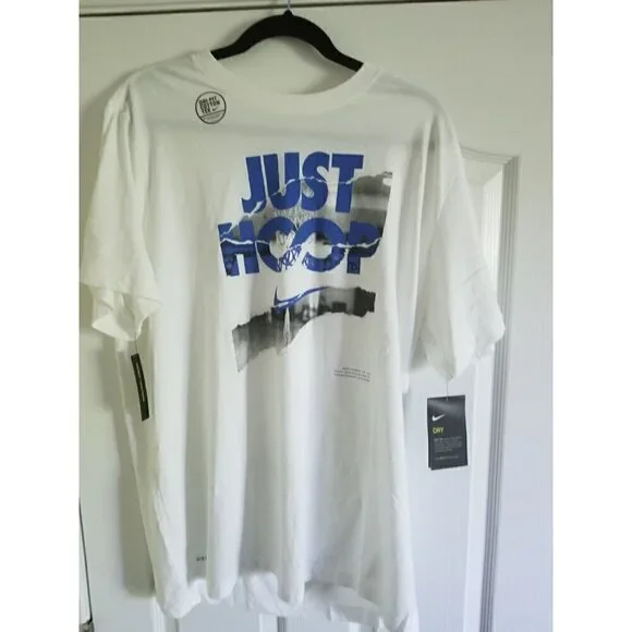 NIKE Basketball‎ Tee