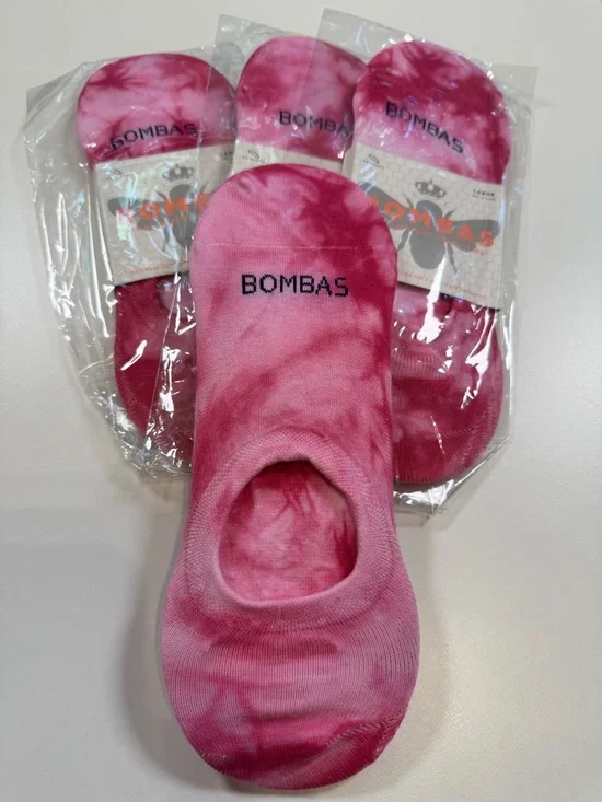 Bombas NWT Tie Dye No Show Socks 4PR SZ: Large fit women 7-9 Color: Pink