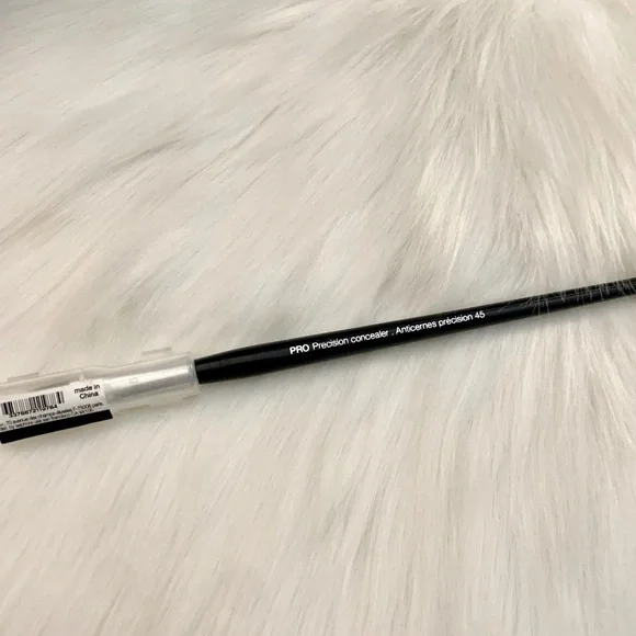 4/$30 Sale 💕Sephora PRO #45 Precision Collection Concealer Brush NEW