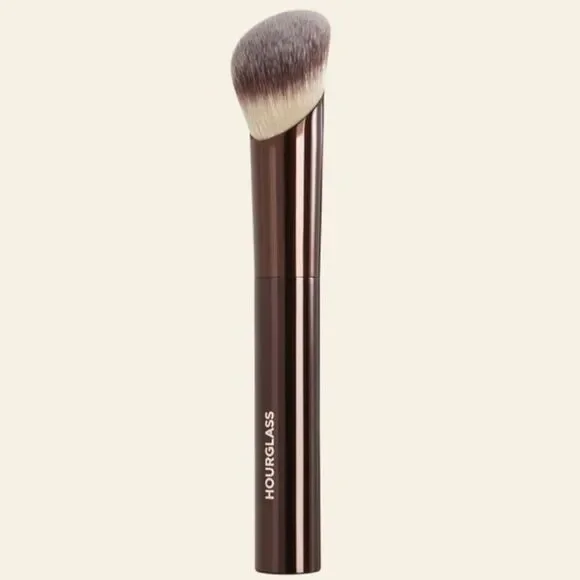 Hourglass AMBIENT SOFT GLOW FOUNDATION BRUSH