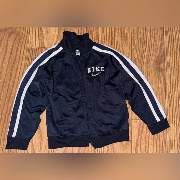 Nike Kids Track Jacket – Classic Black & White Athletic Style