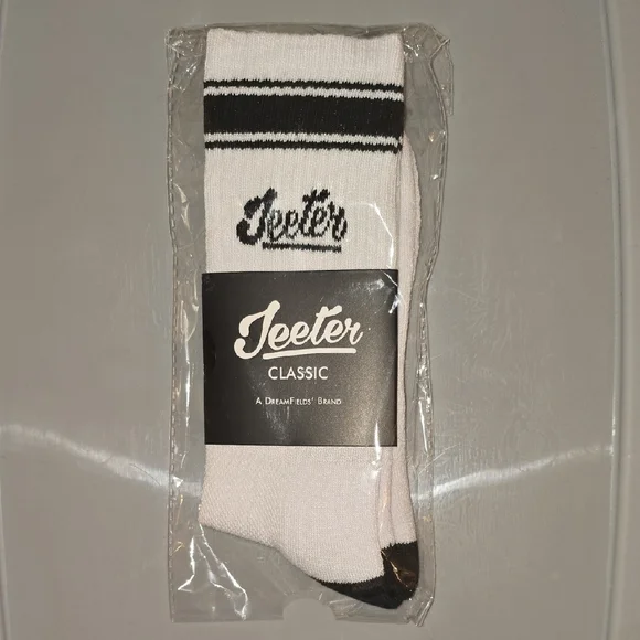 Classic White and Black Casual Socks LOT-M