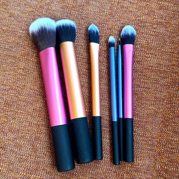 Make up fluffy face brushes set
