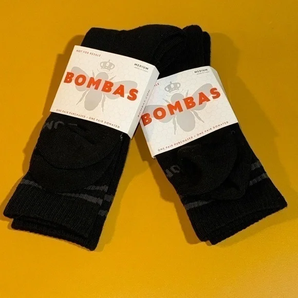 Bombas Bundle of 2 Pairs Sz Medium Unisex High Rise Athletic Sport Comfort Socks