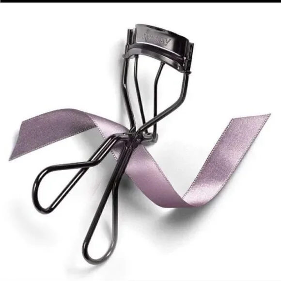 MARY KAY EYELASH CURLER - NEW!