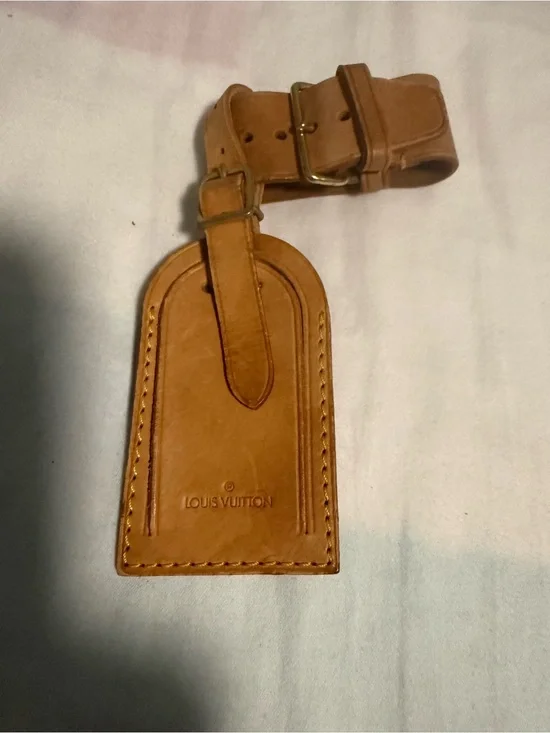Louis Vuitton Authentic Vachetta Leather Luggage Tag and Poignet Set!